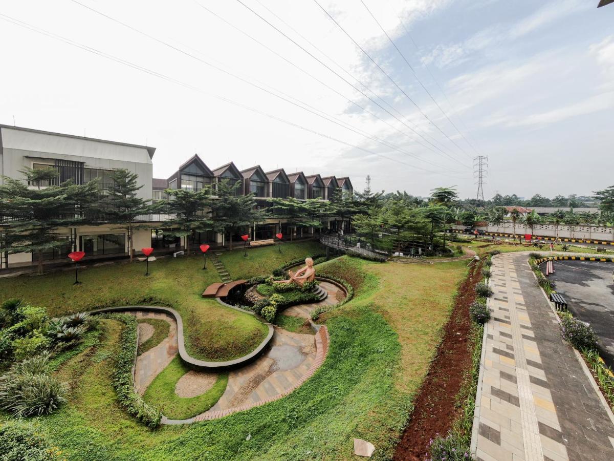 Stay G Royal Sentul Park By Grandhika Kedungmanggu Exterior foto